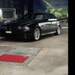 BMW 528i *CARBONSCHWARZ* - 5er BMW - E39