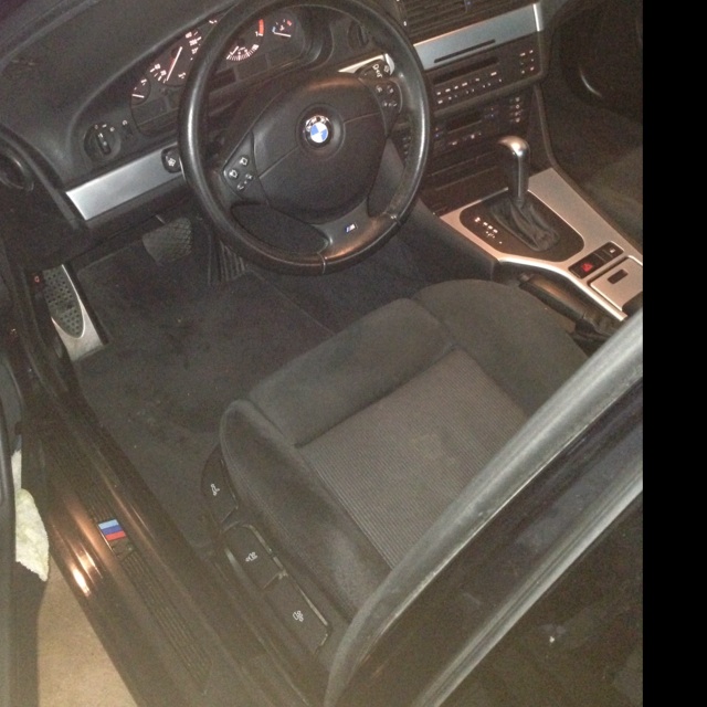 BMW 528i *CARBONSCHWARZ* - 5er BMW - E39