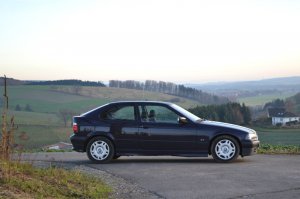 E36 Compact Schwarzviolett - 3er BMW - E36