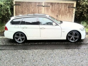 E91 318i LCI touring - 3er BMW - E90 / E91 / E92 / E93