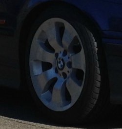 BMW Styling 158 Felge in 8x17 ET 34 mit Nexen N 6000 XL 91W Reifen in 215/45/17 montiert vorn und mit folgenden Nacharbeiten am Radlauf: gebrdelt und gezogen Hier auf einem 3er BMW E36 316i (Compact) Details zum Fahrzeug / Besitzer
