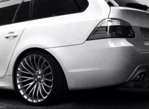 E61, 525d touring weiß auf 20" Breyton LS - 5er BMW - E60 / E61 E61, 525d touring weiß auf 20" Breyton LS - 5er BMW - E60 / E61
