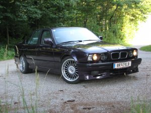 530i V8 - 5er BMW - E34
