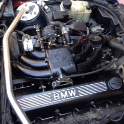 320i - 3er BMW - E30