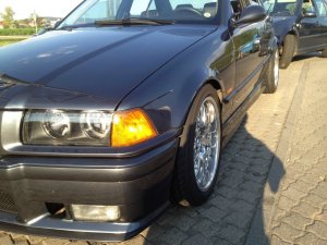 OldskoolLimo323i - 3er BMW - E36 OldskoolLimo323i - 3er BMW - E36