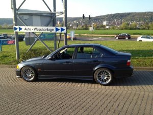 OldskoolLimo323i - 3er BMW - E36 OldskoolLimo323i - 3er BMW - E36
