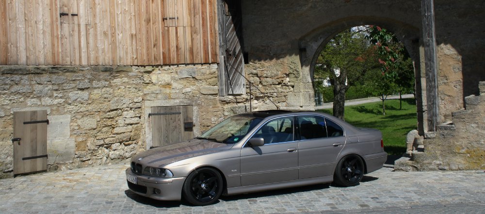 BMW 525iA - 5er BMW - E39