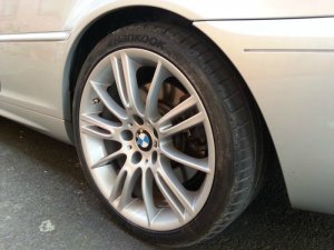 BMW M193 Felge in 8.5x18 ET 37 mit Hankook Ventus S1 Evo 2 Reifen in 245/35/18 montiert hinten Hier auf einem 3er BMW E46 330i (Coupe) Details zum Fahrzeug / Besitzer