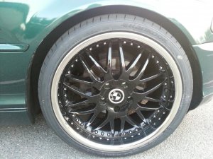 royal wheels GT Felge in 8.5x19 ET 35 mit Hankook Ventus V12 evo Reifen in 235/35/19 montiert vorn Hier auf einem 3er BMW E46 323i (Coupe) Details zum Fahrzeug / Besitzer