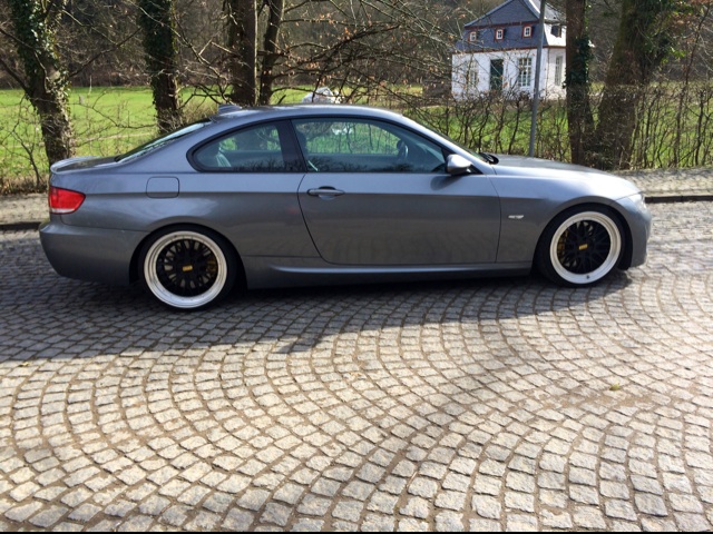 BMW 330d Coup - 3er BMW - E90 / E91 / E92 / E93