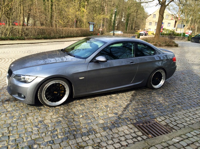 BMW 330d Coup - 3er BMW - E90 / E91 / E92 / E93