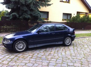 318 iS Touring, Avusblau - 3er BMW - E36