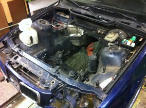 318 iS Touring, Avusblau - 3er BMW - E36