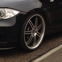 Work Varianzas t1s Felge in 8.5x20 ET  mit Dunlop Sportmaxx GT Reifen in 235/30/20 montiert vorn Hier auf einem 1er BMW E82 135i (Coupe) Details zum Fahrzeug / Besitzer