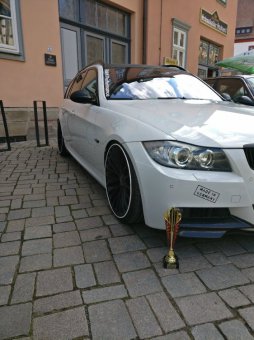 335XI Touring M-Paket Alpinweiss - 3er BMW - E90 / E91 / E92 / E93