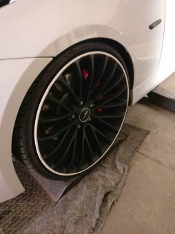 335XI Touring M-Paket Alpinweiss - 3er BMW - E90 / E91 / E92 / E93