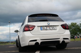 335XI Touring M-Paket Alpinweiss - 3er BMW - E90 / E91 / E92 / E93