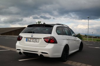 335XI Touring M-Paket Alpinweiss - 3er BMW - E90 / E91 / E92 / E93