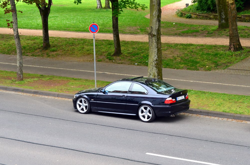 E46 330 Carbonschwarz - 3er BMW - E46