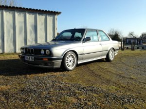 BMW E30 328i 24V, Lachssilber - 3er BMW - E30