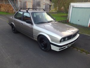 E30, 320i. The Old Lady - 3er BMW - E30