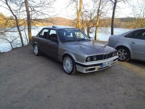 E30, 320i. The Old Lady - 3er BMW - E30