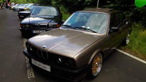 E30, 320i. The Old Lady - 3er BMW - E30