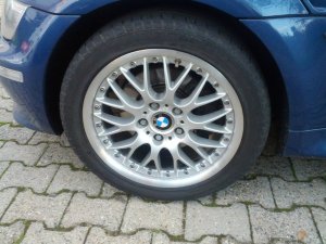 BMW Styling 42 (geschraubt) Felge in 7.5x17 ET  mit Bridgestone Potenza S001 Reifen in 225/45/17 montiert vorn Hier auf einem Z3 BMW E36 3.0i (Coupe) Details zum Fahrzeug / Besitzer