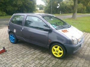 Renault Twingo "Stickerbomb" - Fremdfabrikate