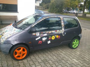 Renault Twingo "Stickerbomb" - Fremdfabrikate