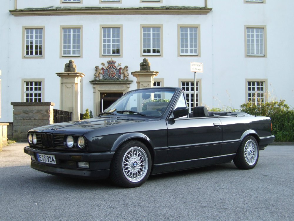 BMW 320i Cabrio - 3er BMW - E30