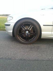 BMW RX Wheels Felge in 8.5x19 ET 35 mit Hankook Ventus S1 Evo 2 Reifen in 235/35/19 montiert vorn Hier auf einem 3er BMW E46 318i (Limousine) Details zum Fahrzeug / Besitzer