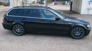 E46 Touring 320i/M54 schwarz - 3er BMW - E46 E46 Touring 320i/M54 schwarz - 3er BMW - E46