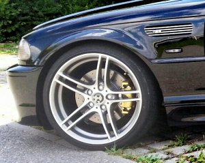 BMW Performance style 313 Felge in 8x19 ET 37 mit Hankook EVO 12 Reifen in 225/35/19 montiert vorn Hier auf einem 3er BMW E46 330i (Coupe) Details zum Fahrzeug / Besitzer