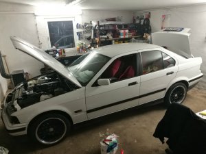 Mrs.White - 3er BMW - E36