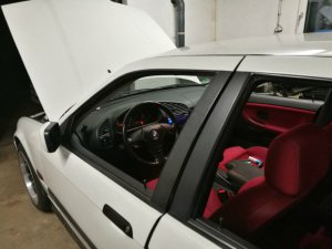 Mrs.White - 3er BMW - E36