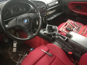Mrs.White - 3er BMW - E36