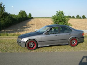 Zwischenlösung für zwei Jahren zwischen E30 & E34 - 3er BMW - E36 Zwischenlösung für zwei Jahren zwischen E30 & E34 - 3er BMW - E36
