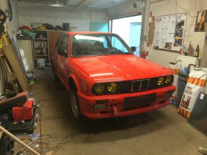 E30 323i/325i - 3er BMW - E30 E30 323i/325i - 3er BMW - E30