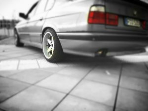 535i M - 5er BMW - E34