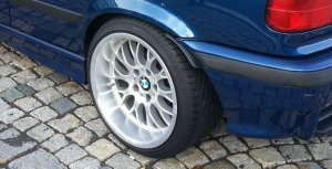 ROD Typ 0058 Felge in 10x17 ET 15 mit Hankook Ventus Reifen in 245/35/16 montiert hinten und mit folgenden Nacharbeiten am Radlauf: gebrdelt und gezogen Hier auf einem 3er BMW E36 316i (Compact) Details zum Fahrzeug / Besitzer