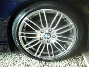 BMW Performance Felge in 8x18 ET  mit Bridgestone 88Y Reifen in 225/40/18 montiert vorn mit 15 mm Spurplatten Hier auf einem 3er BMW E46 320i (Coupe) Details zum Fahrzeug / Besitzer