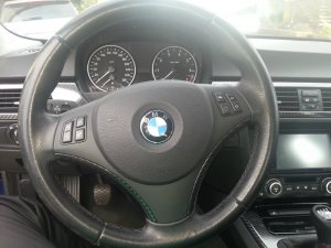 Blauer E90 318i - 3er BMW - E90 / E91 / E92 / E93