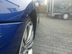 Blauer E90 318i - 3er BMW - E90 / E91 / E92 / E93