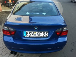 Blauer E90 318i - 3er BMW - E90 / E91 / E92 / E93