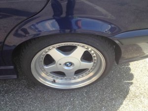 E36 323i M-Packet Limousine - 3er BMW - E36 E36 323i M-Packet Limousine - 3er BMW - E36