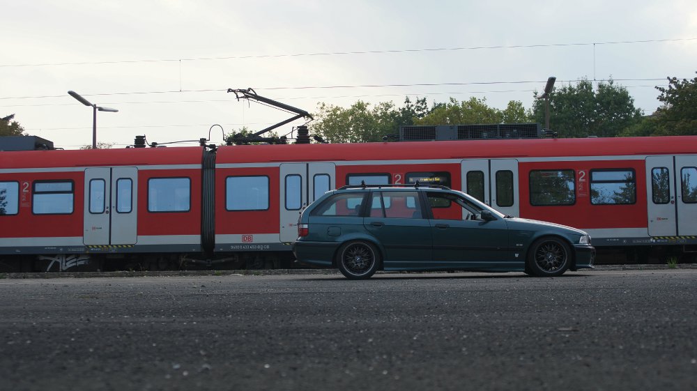 318i Touring Ascotgrn Metallic (353)! - 3er BMW - E36