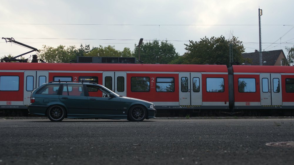 318i Touring Ascotgrn Metallic (353)! - 3er BMW - E36