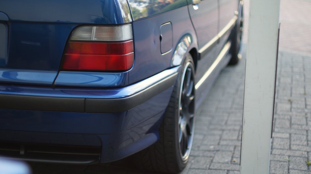 Touring Avusblau 323i - 3er BMW - E36