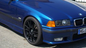 Touring Avusblau 323i - 3er BMW - E36